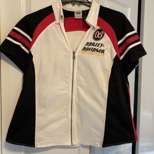 Women’s Harley Davidson shirt size 2W.